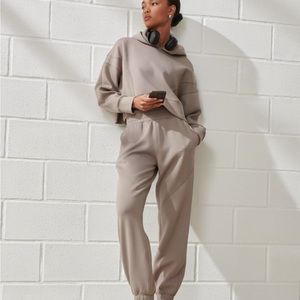 Abercrombie joggers in MOCHA brown